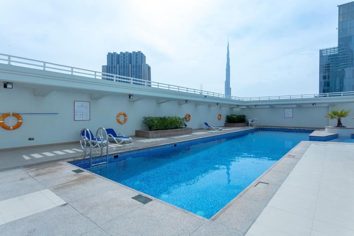 Trinity Holiday Homes - Sheikh Zayed Road Near To Financial Center Metro Station Дубай Екстериор снимка