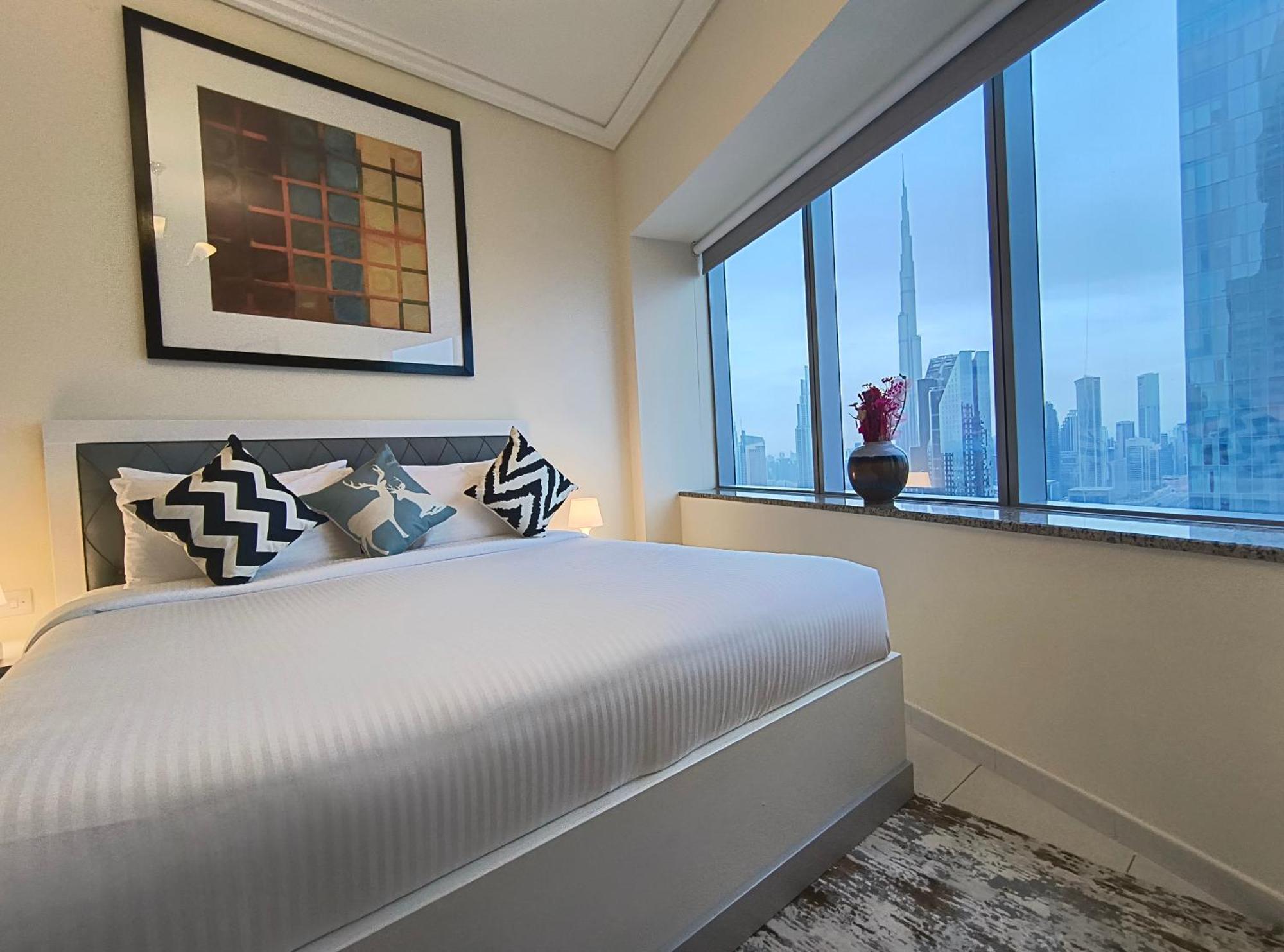 Trinity Holiday Homes - Sheikh Zayed Road Near To Financial Center Metro Station Дубай Екстериор снимка