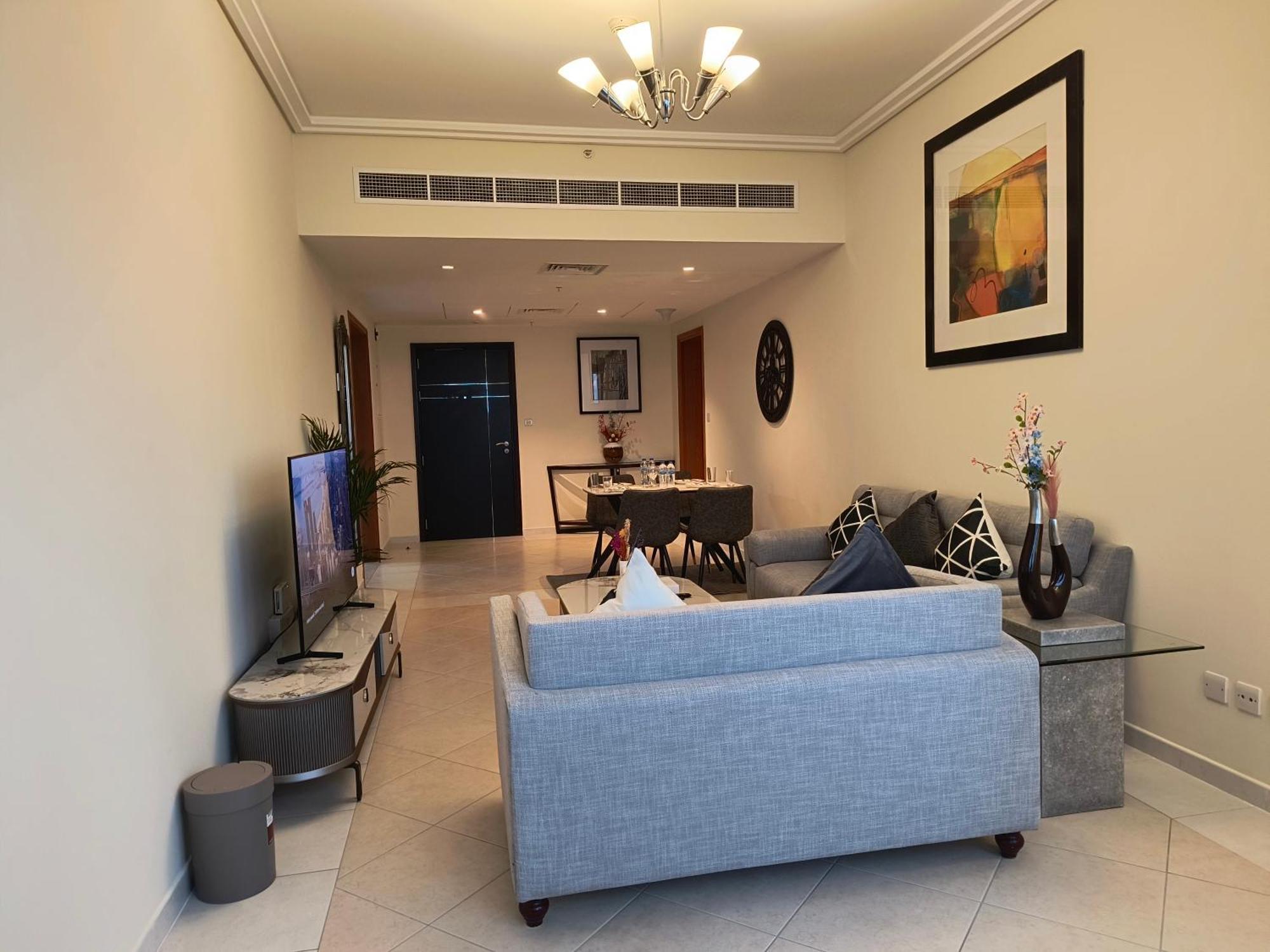 Trinity Holiday Homes - Sheikh Zayed Road Near To Financial Center Metro Station Дубай Екстериор снимка