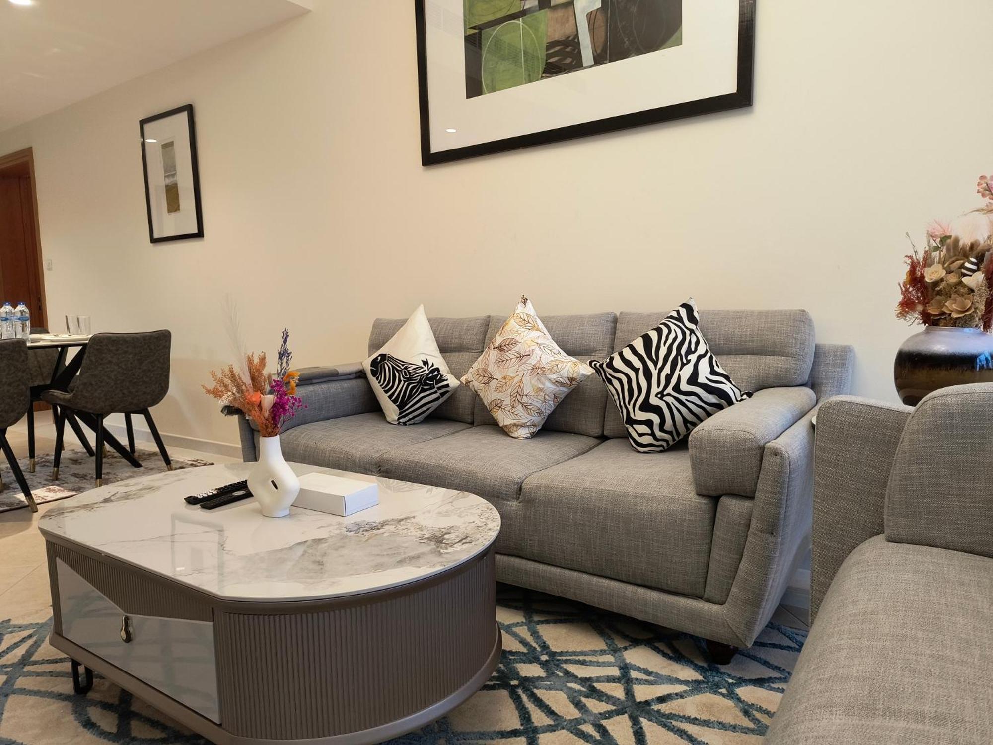 Trinity Holiday Homes - Sheikh Zayed Road Near To Financial Center Metro Station Дубай Екстериор снимка