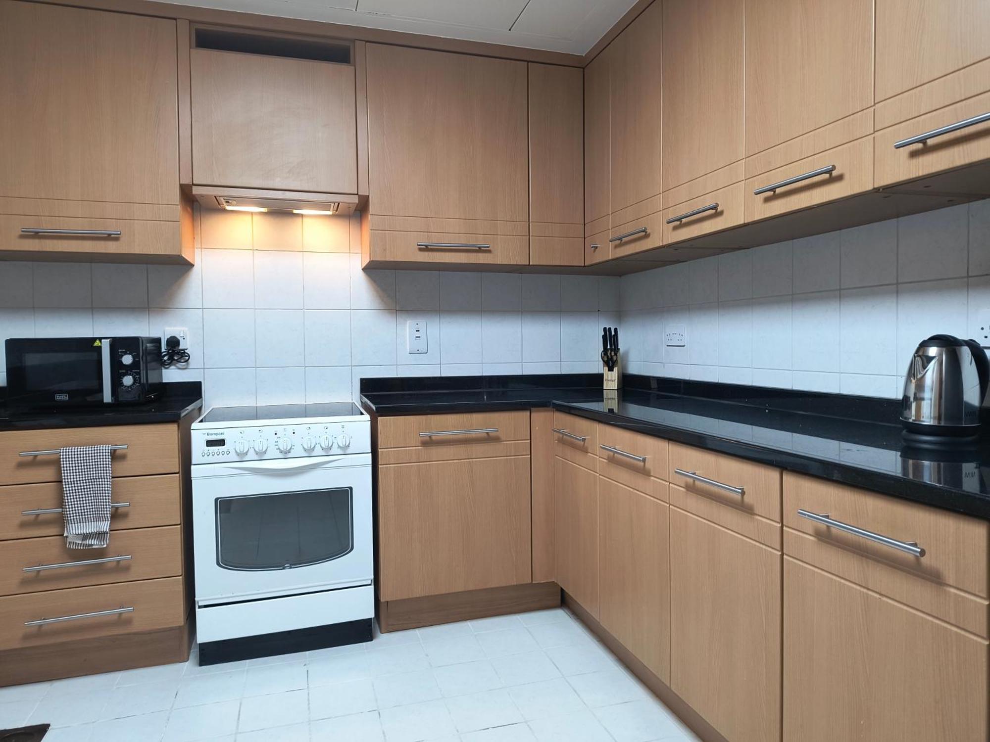 Trinity Holiday Homes - Sheikh Zayed Road Near To Financial Center Metro Station Дубай Екстериор снимка